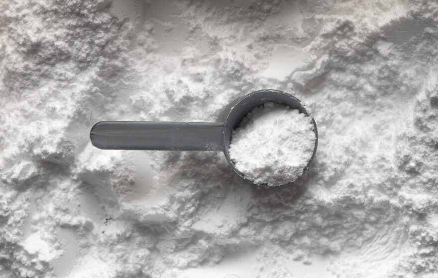 An image displaying glutamine powder